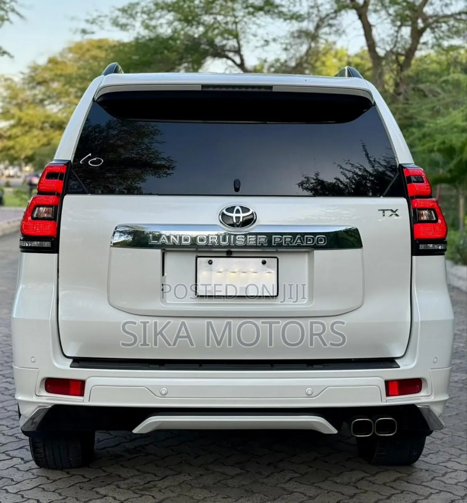 Toyota Land Cruiser Prado 2.7 2022 White