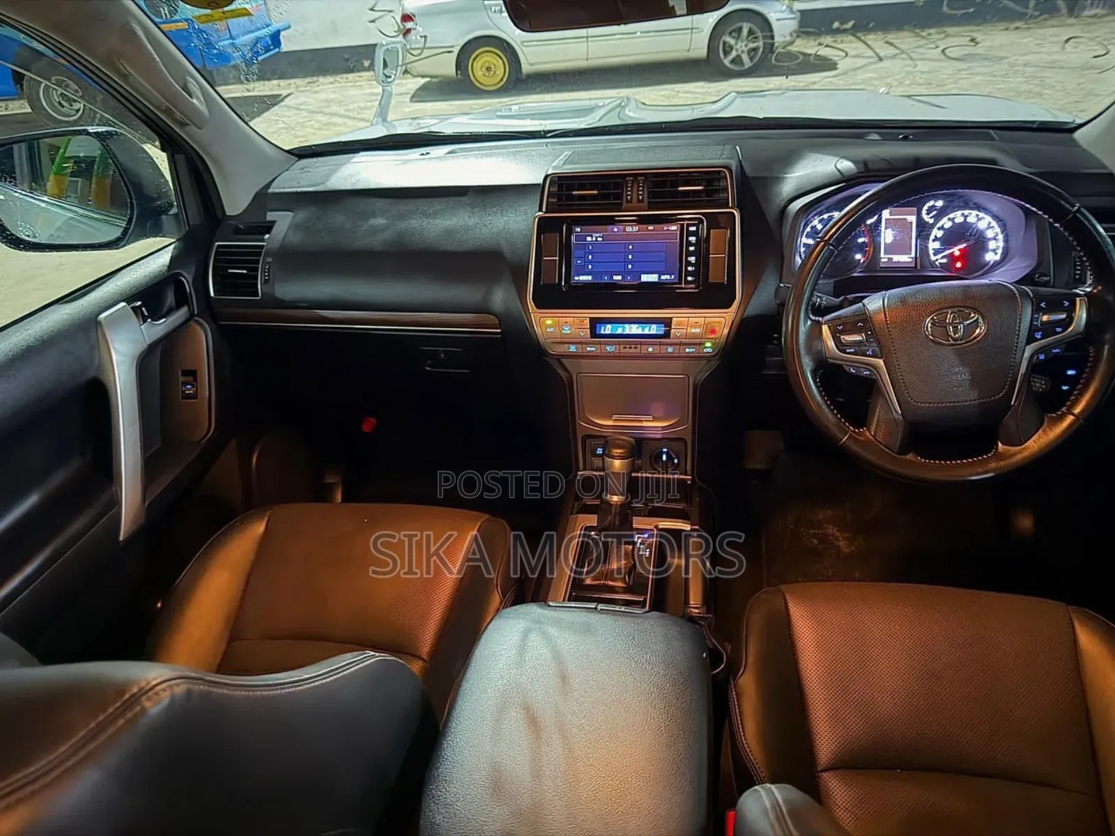 Toyota Land Cruiser Prado 2021 White