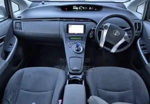 Toyota Prius 2011 Silver