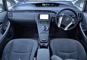 Toyota Prius 2011 Silver