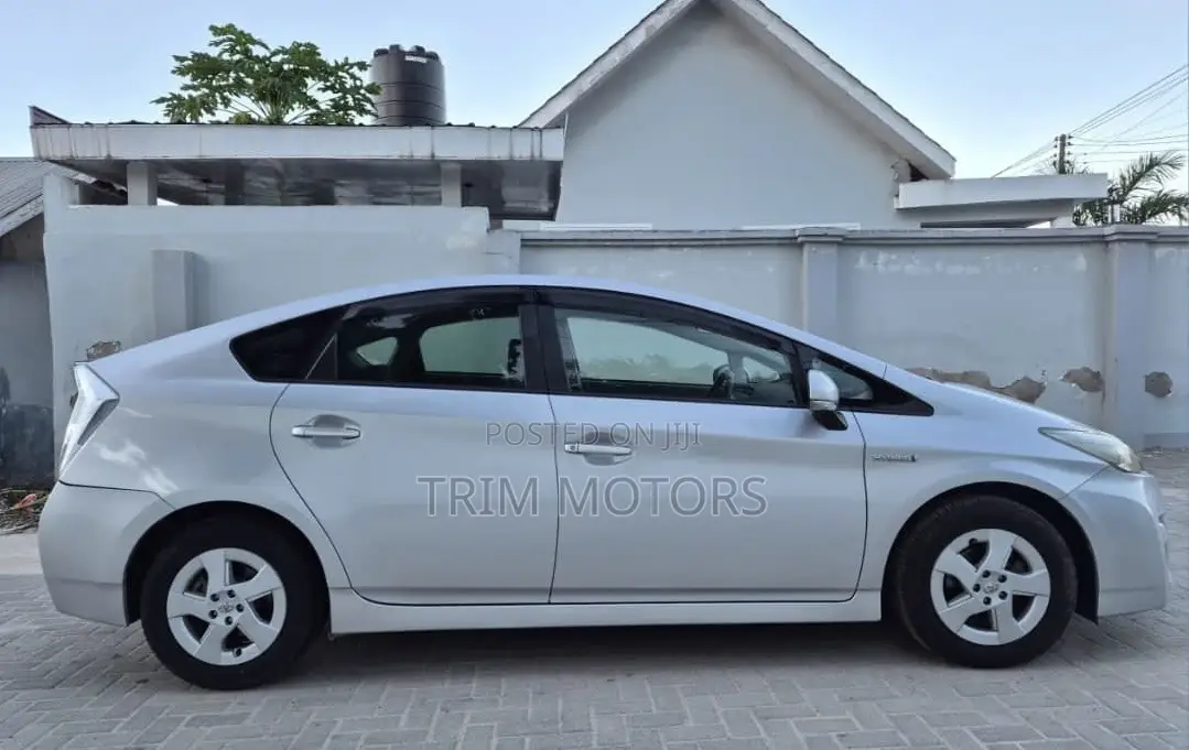 Toyota Prius 2011 Silver