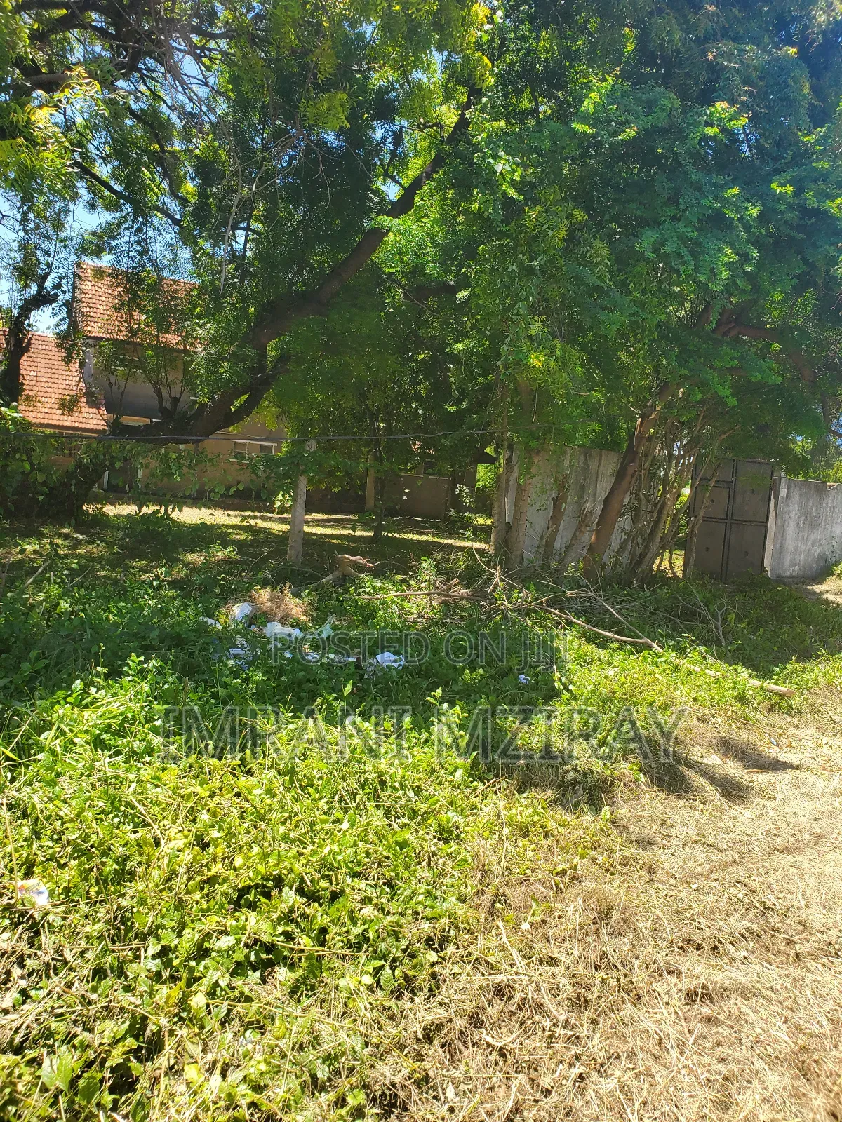 5bdrm Bungalow in Oyster Bay for sale