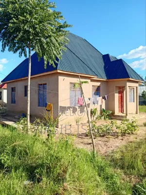 3bdrm House in Nyamongoro for sale
