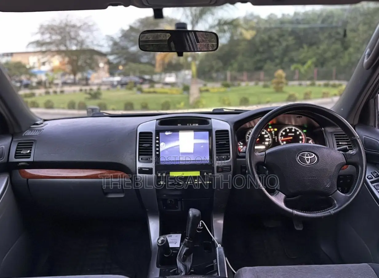 Toyota Land Cruiser Prado 2006 Black