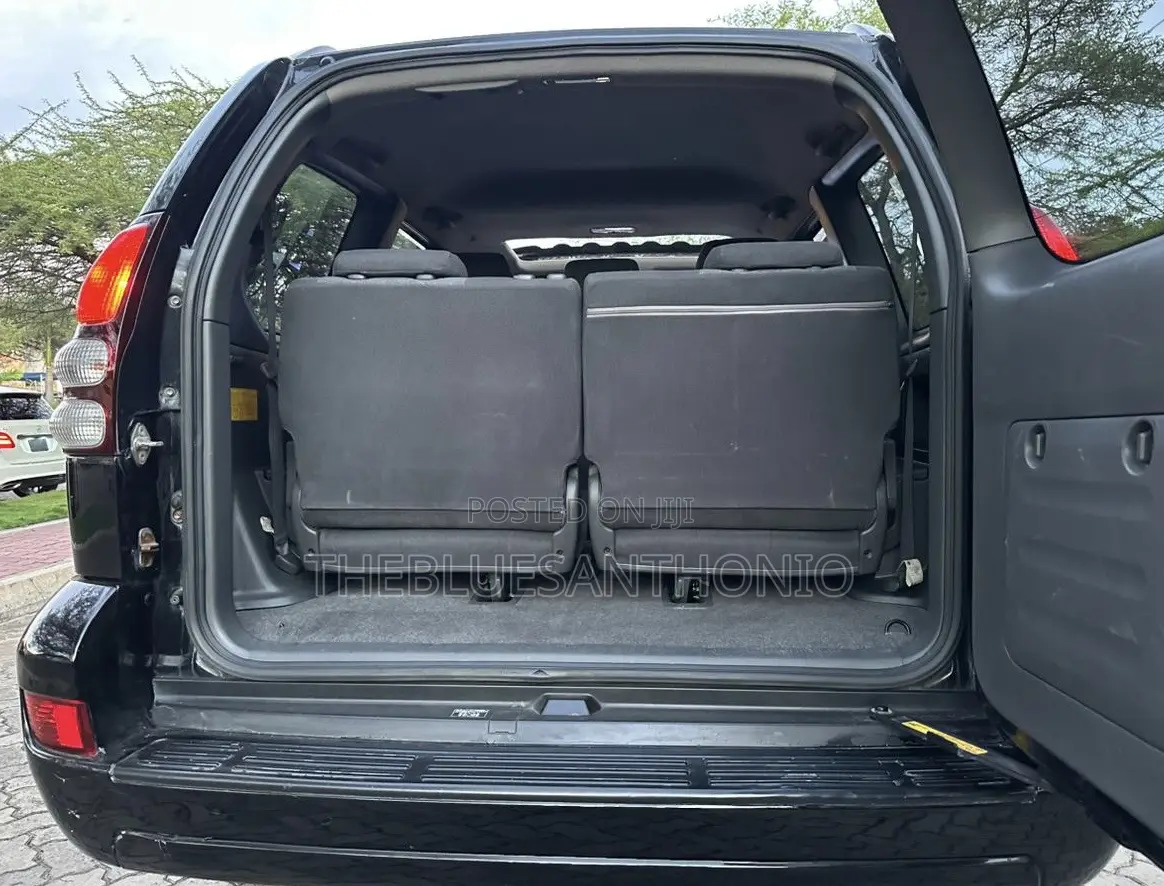 Toyota Land Cruiser Prado 2006 Black
