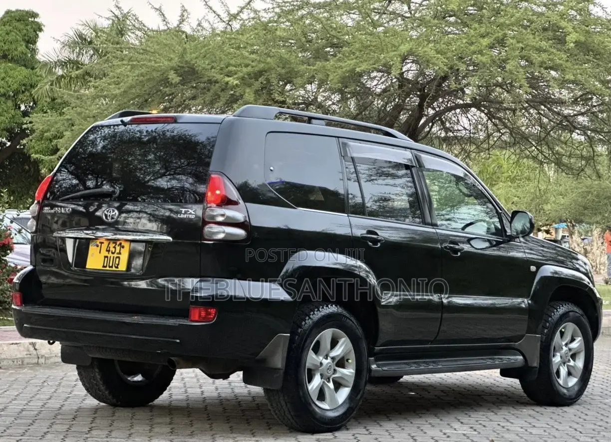 Toyota Land Cruiser Prado 2006 Black