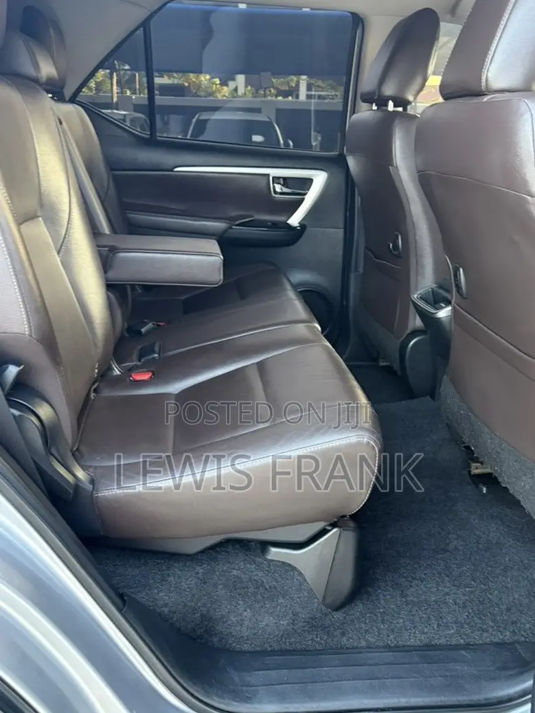 Toyota Fortuner 2018 Gray