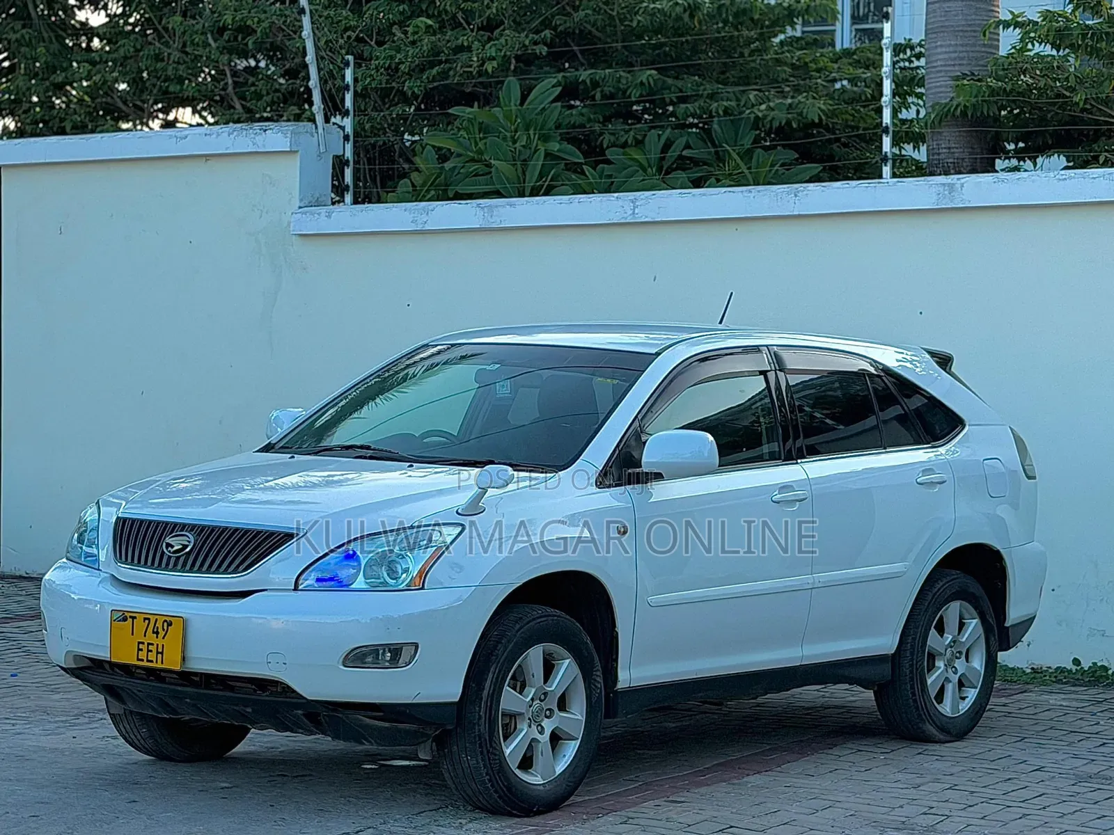 Toyota Harrier 2007 White
