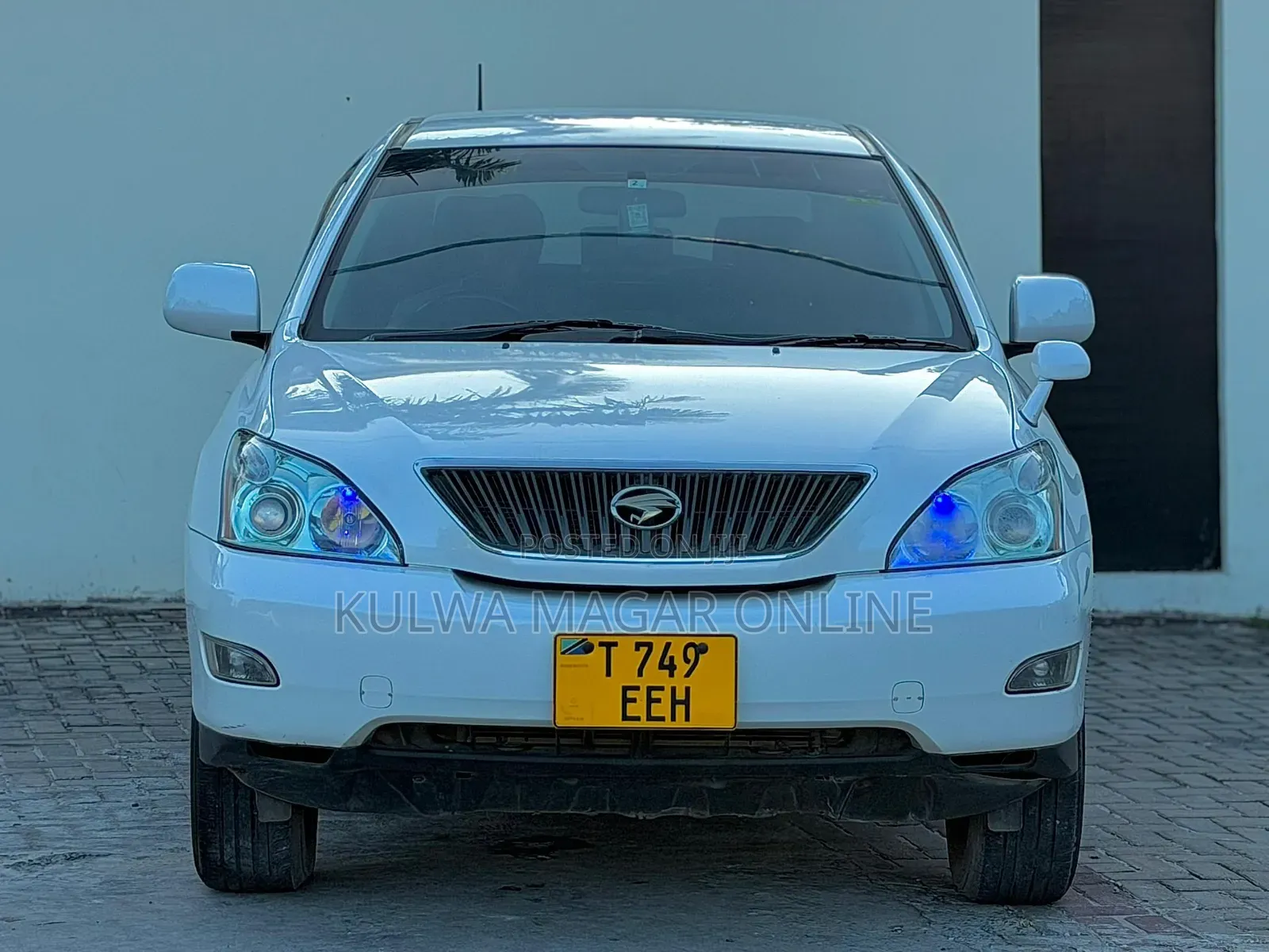 Toyota Harrier 2007 White