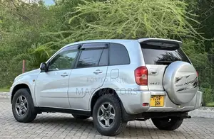 Toyota RAV4 1.8 2004 Silver