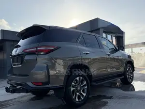 Toyota Fortuner 2024 Gray