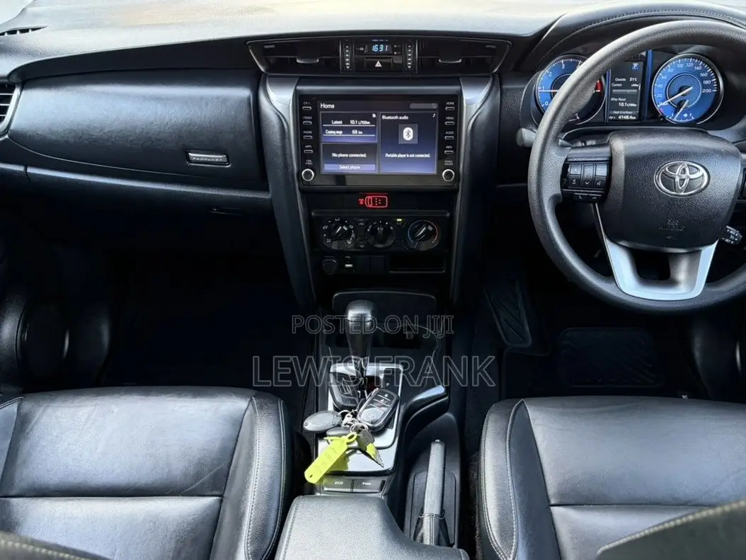 Toyota Fortuner 2024 Gray