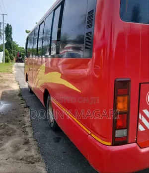 Nissan Civilian 2002 Red