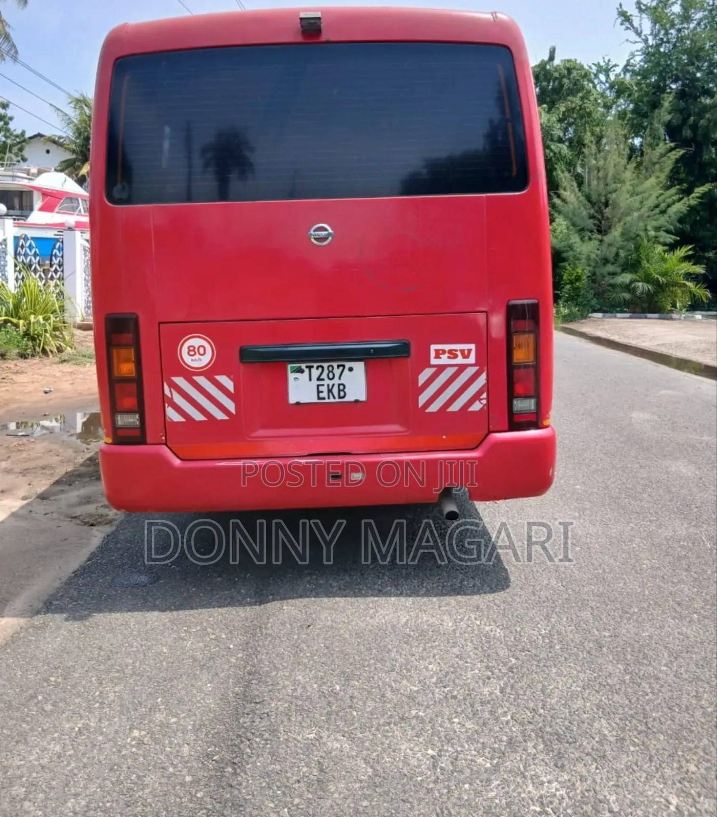 Nissan Civilian 2002 Red