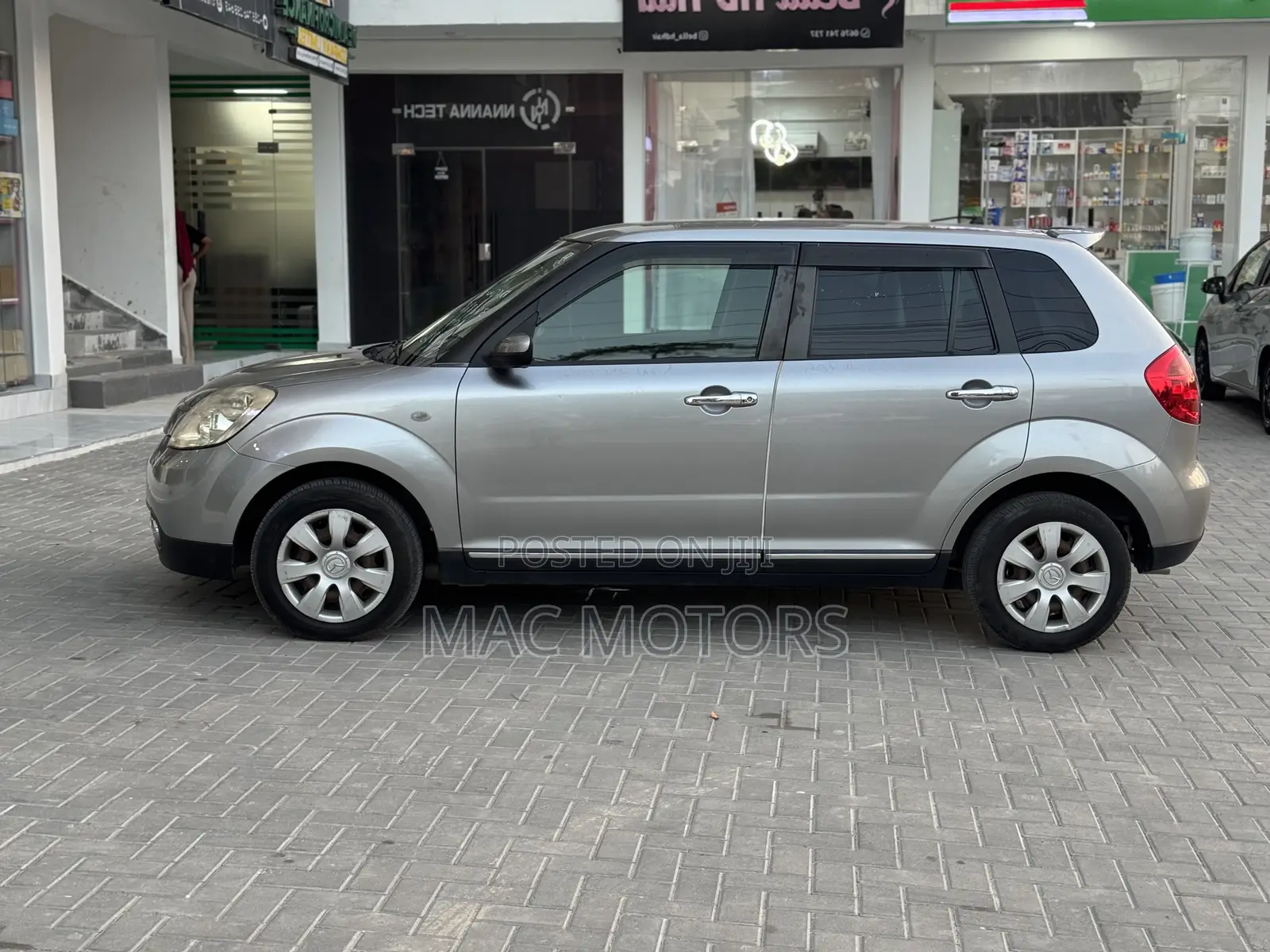 Mazda Verisa 2010 Gray