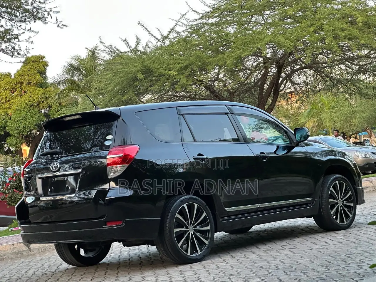 Toyota Vanguard 2010 Matt Black