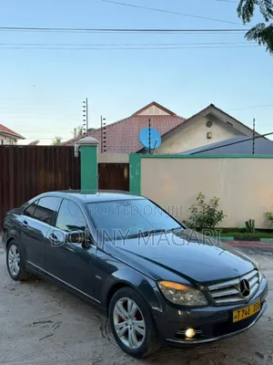 Mercedes-Benz C200 2008 Gray