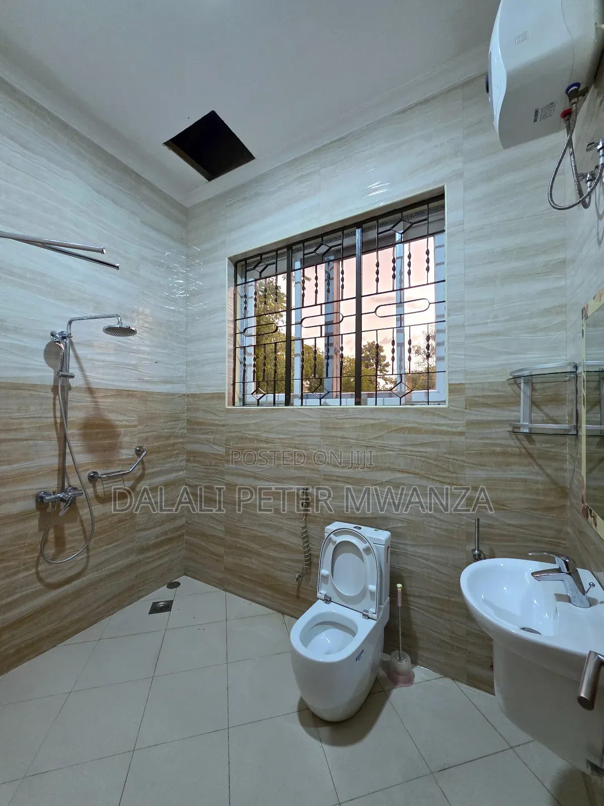 4bdrm Apartment in Isamelo, Ilemela Ward for rent