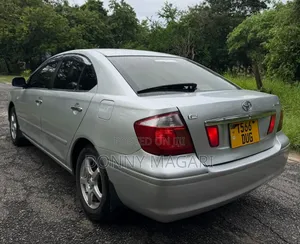 Toyota Premio 2004 Silver