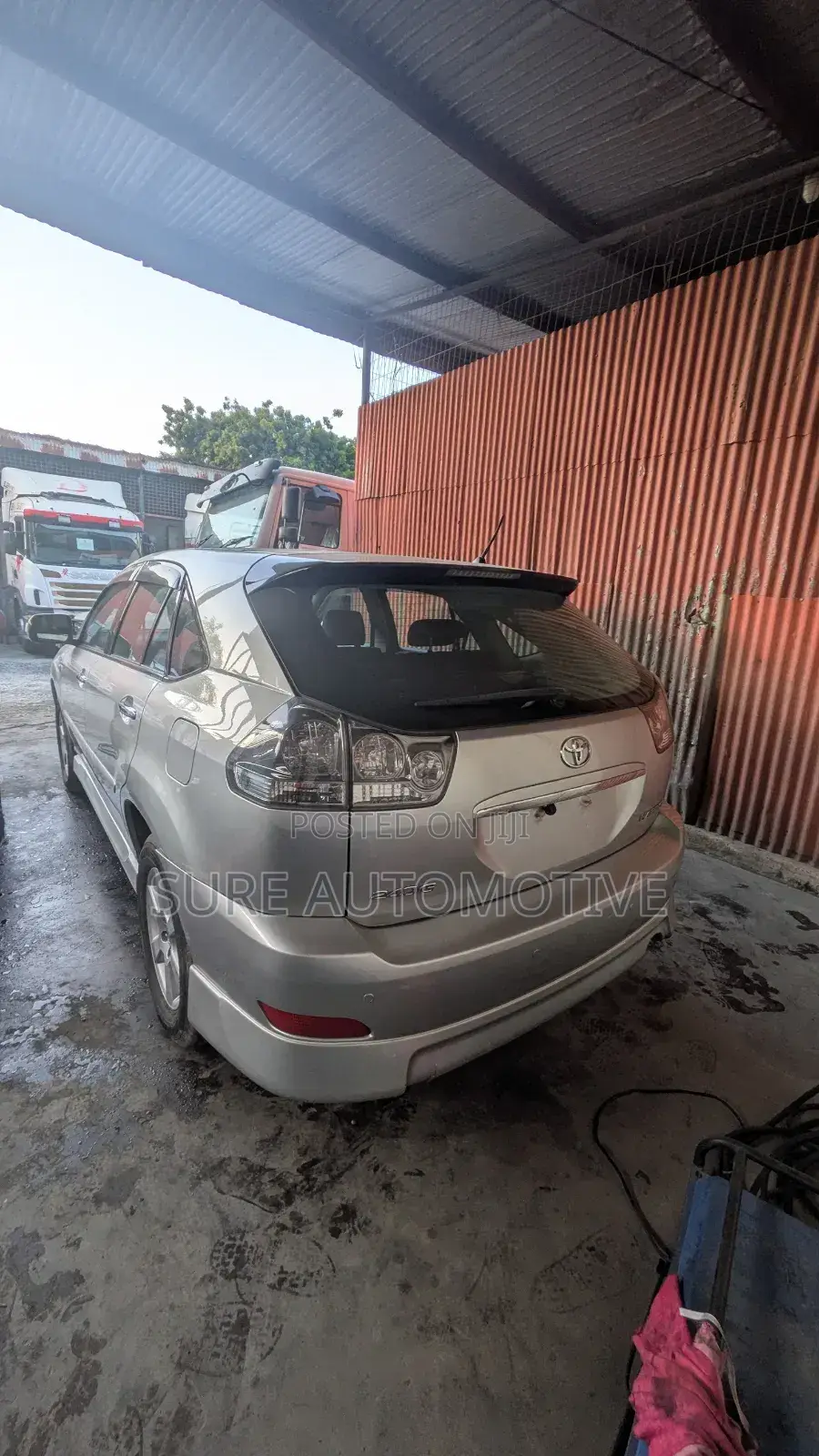Toyota Harrier 2.4 4WD 2011 White