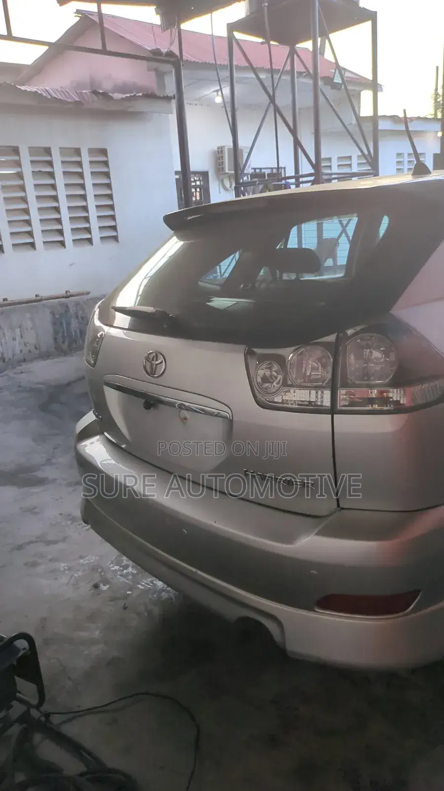 Toyota Harrier 2.4 4WD 2011 White