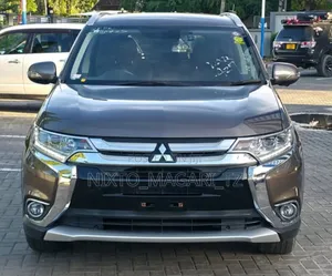 Mitsubishi Outlander 2016