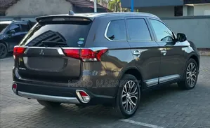 Mitsubishi Outlander 2016