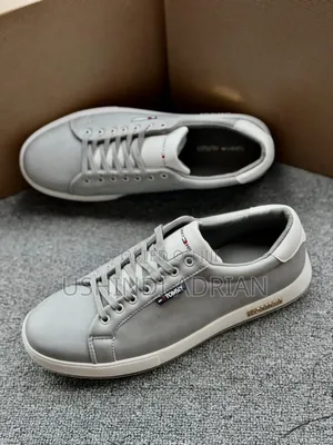 Original Tommy Hilfiger Shoes|Size: 39 – 46Bei: 110,000 TSH/=
