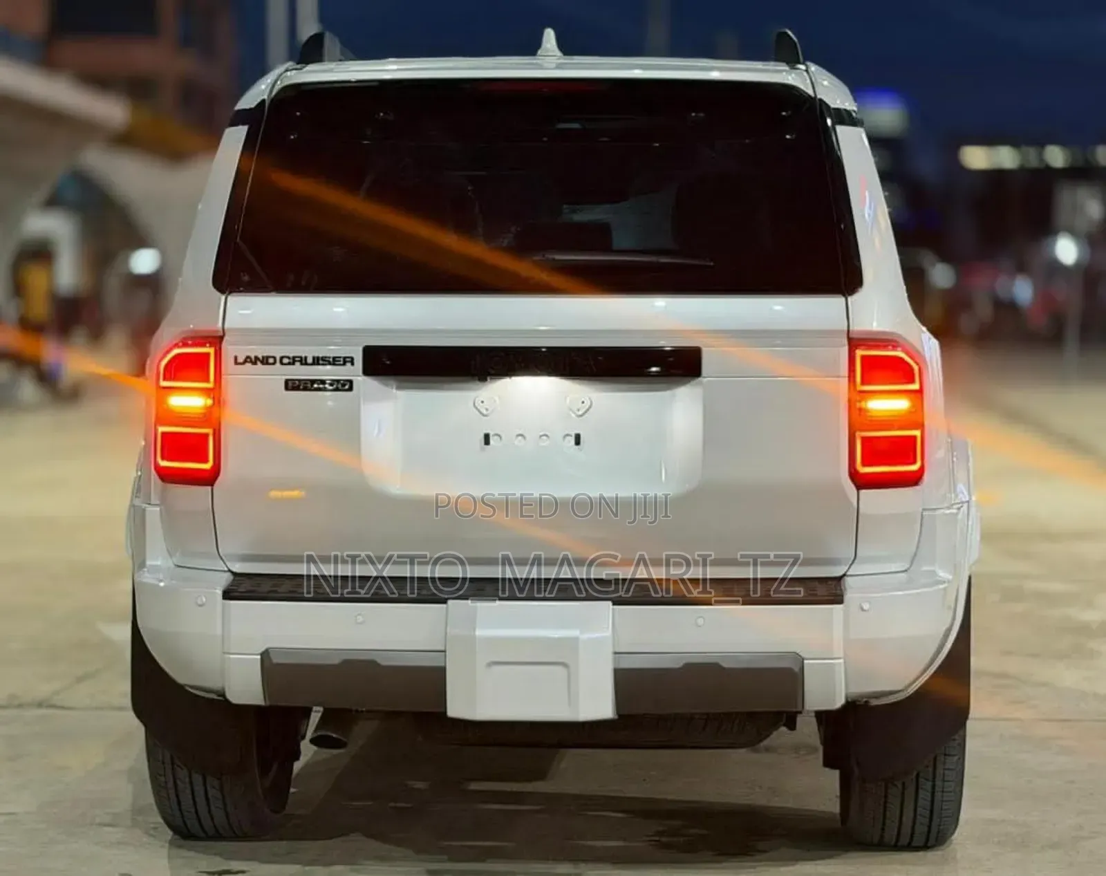 Toyota Land Cruiser Prado 2024 White