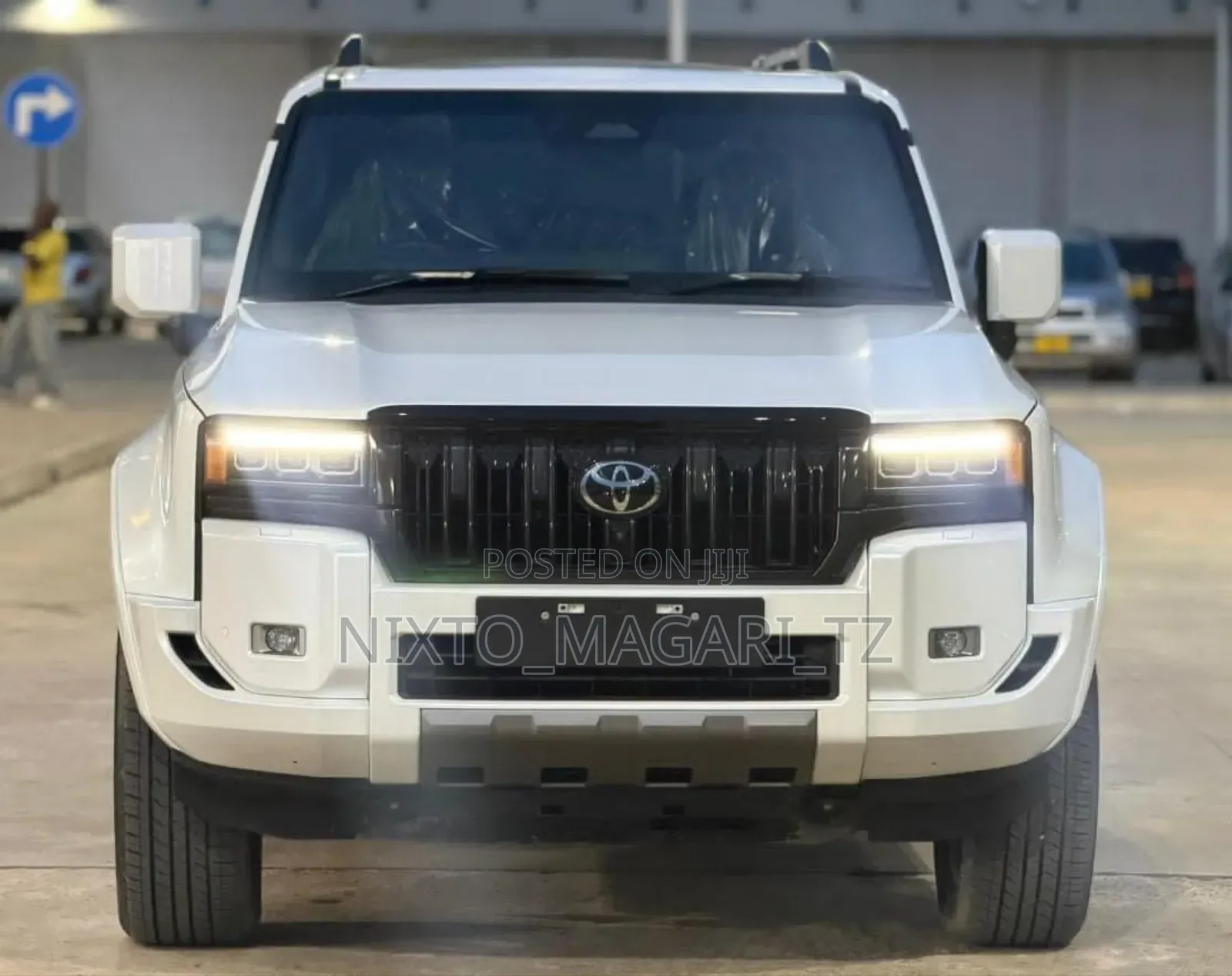 Toyota Land Cruiser Prado 2024 White