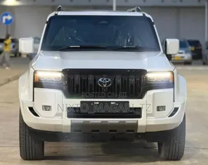 Toyota Land Cruiser Prado 2024 White