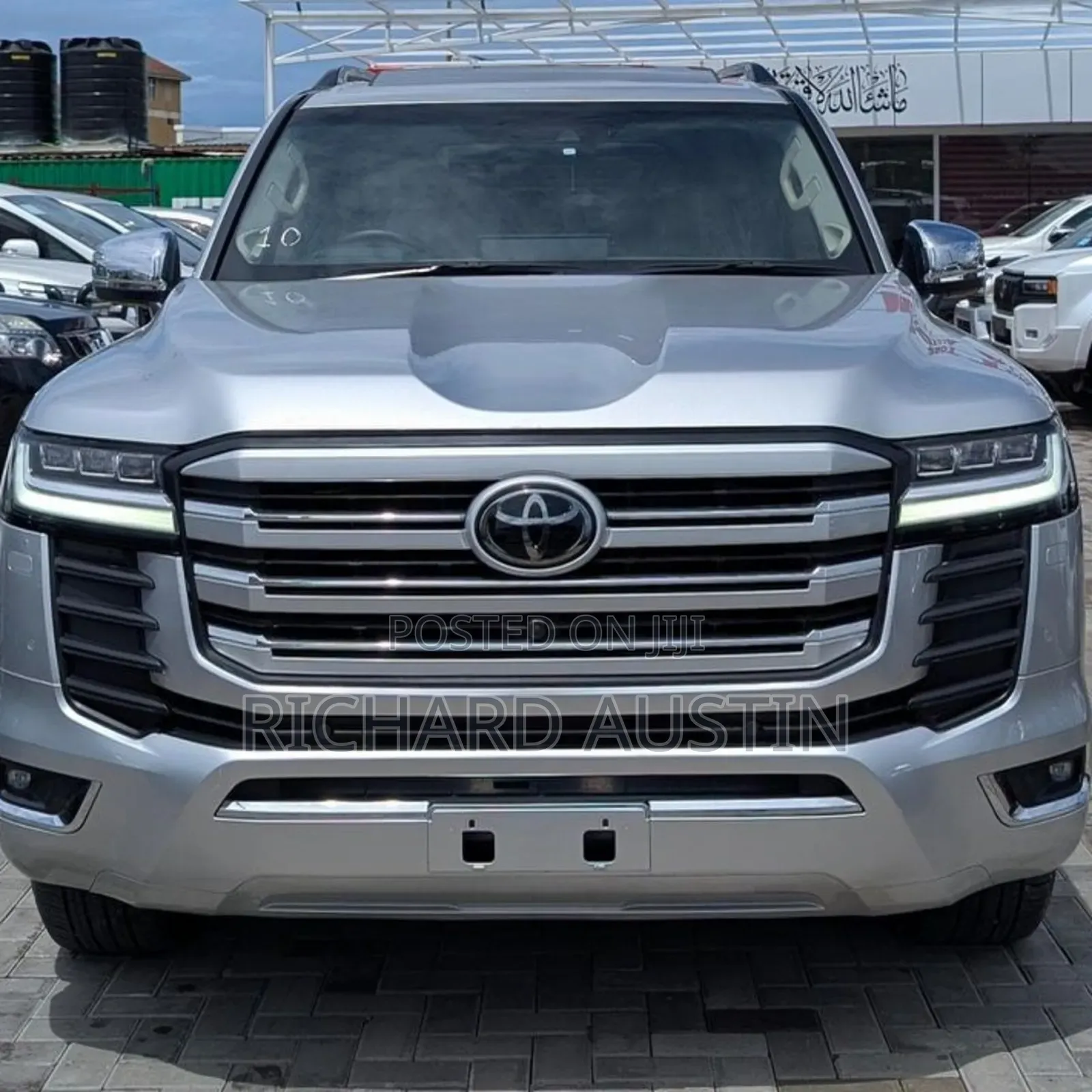 Toyota Land Cruiser 2025 Silver