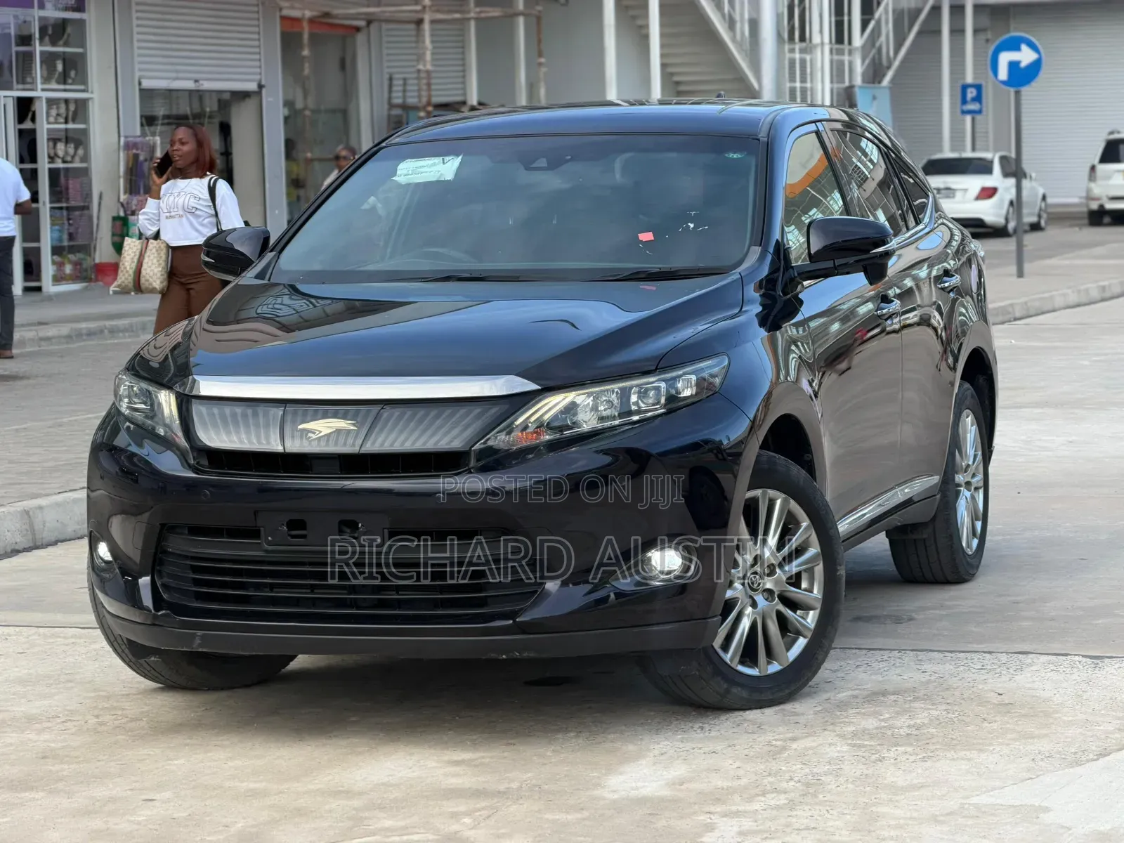 Toyota Harrier 2016 Black