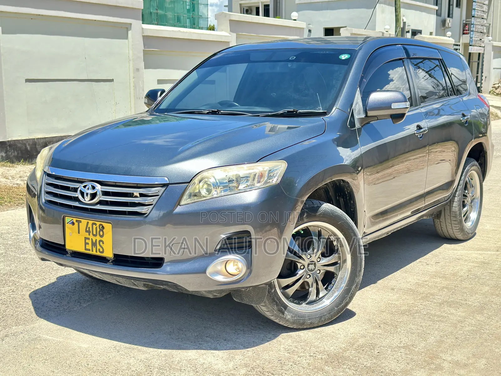 Toyota Vanguard 2011 Gray
