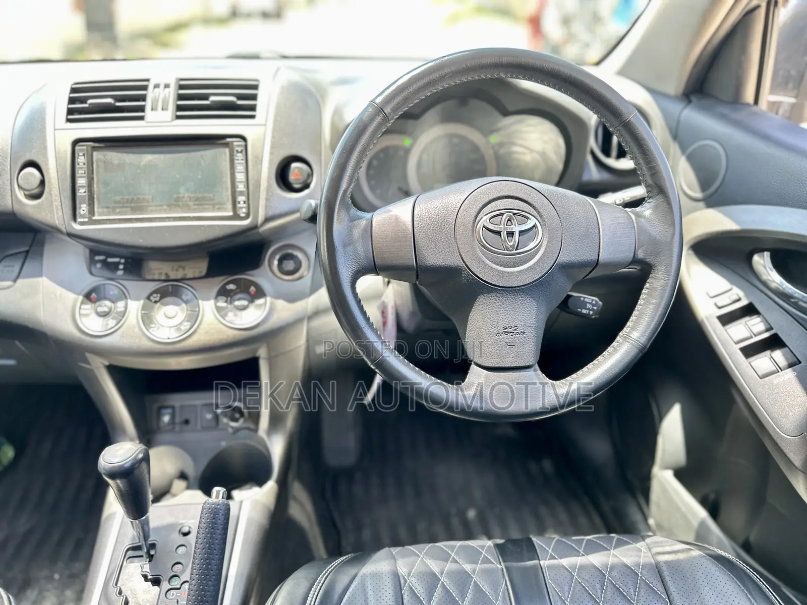 Toyota Vanguard 2011 Gray