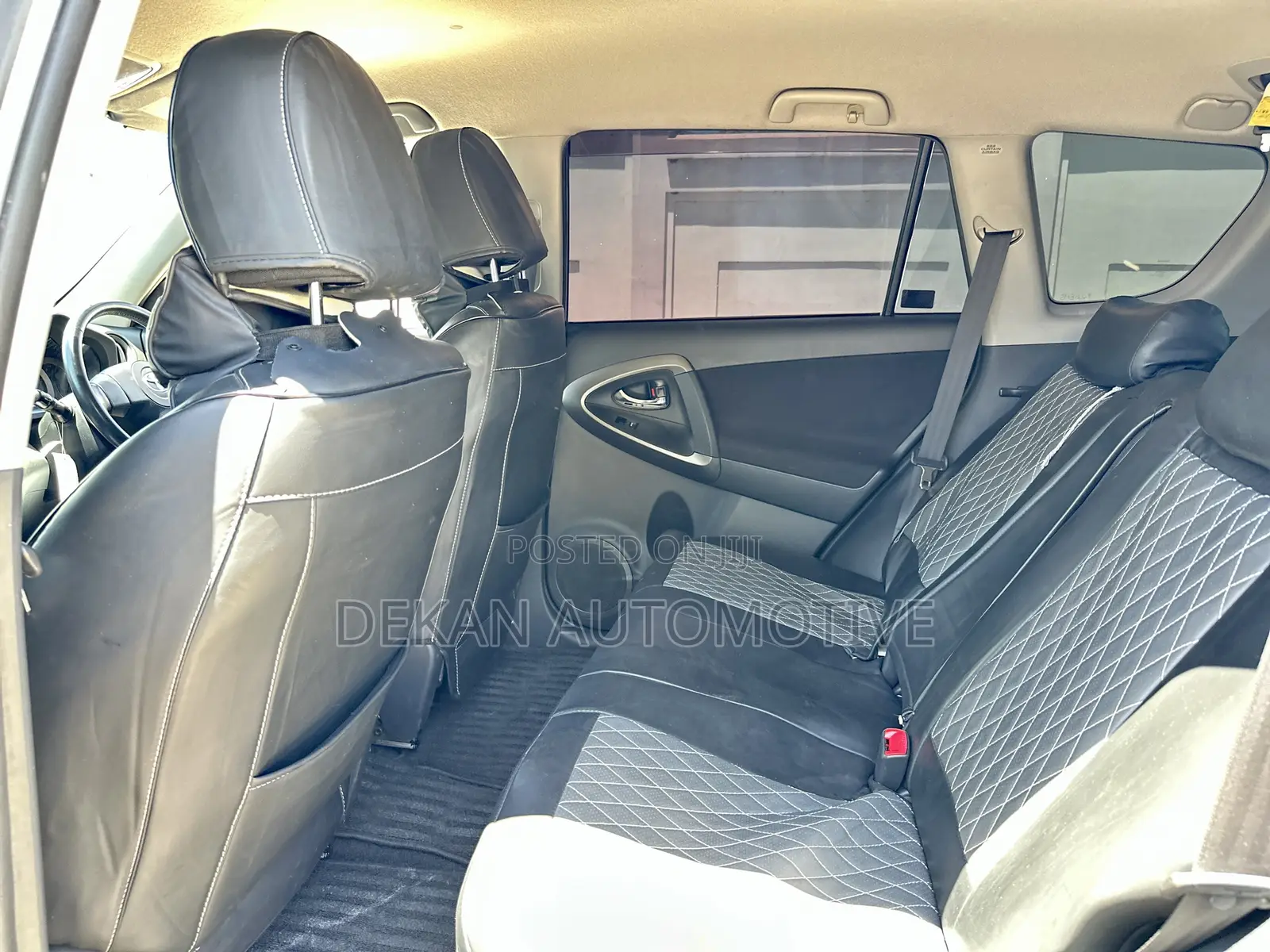 Toyota Vanguard 2011 Gray