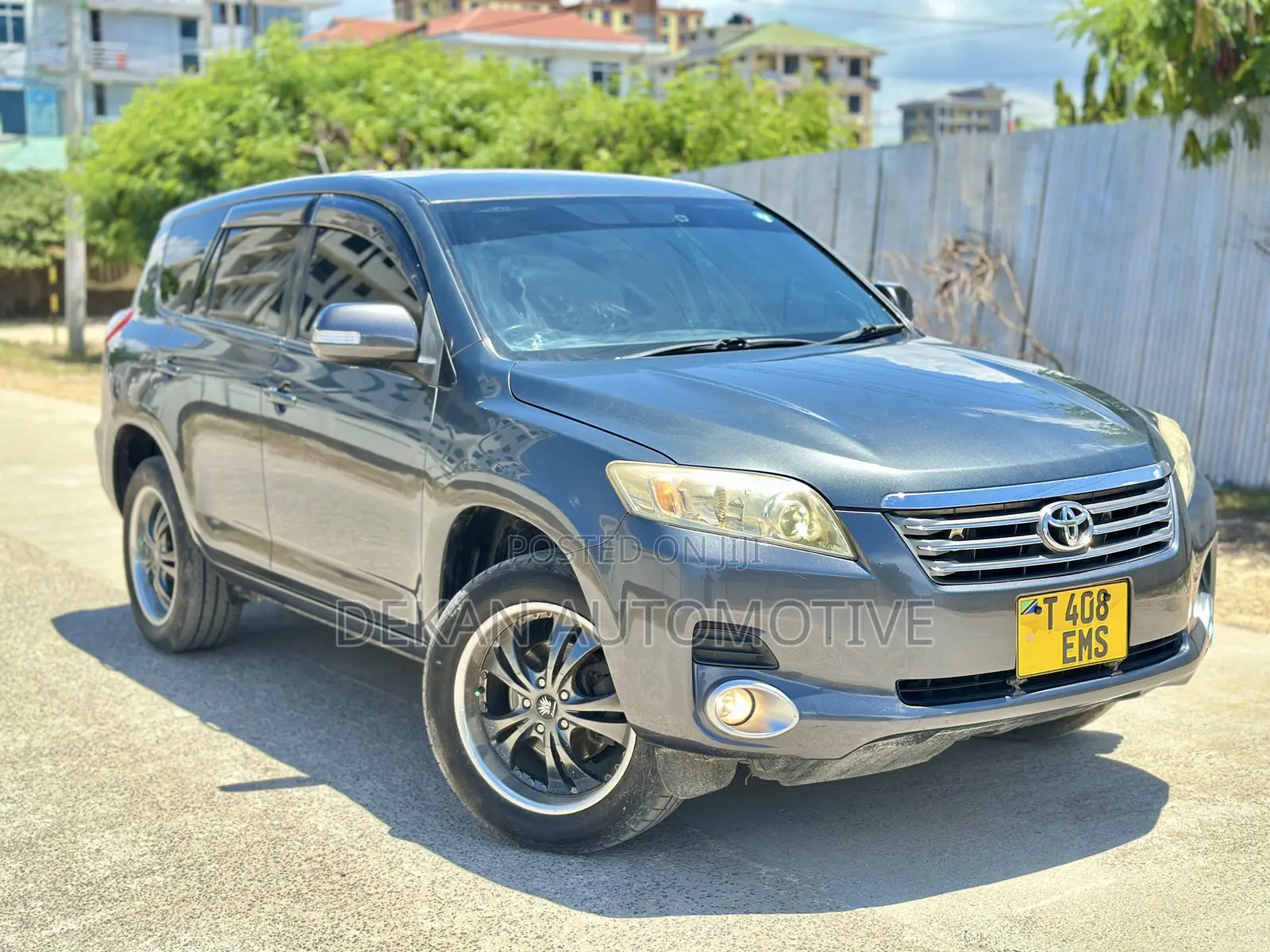 Toyota Vanguard 2011 Gray