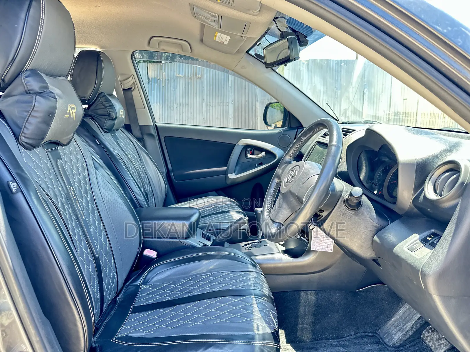 Toyota Vanguard 2011 Gray