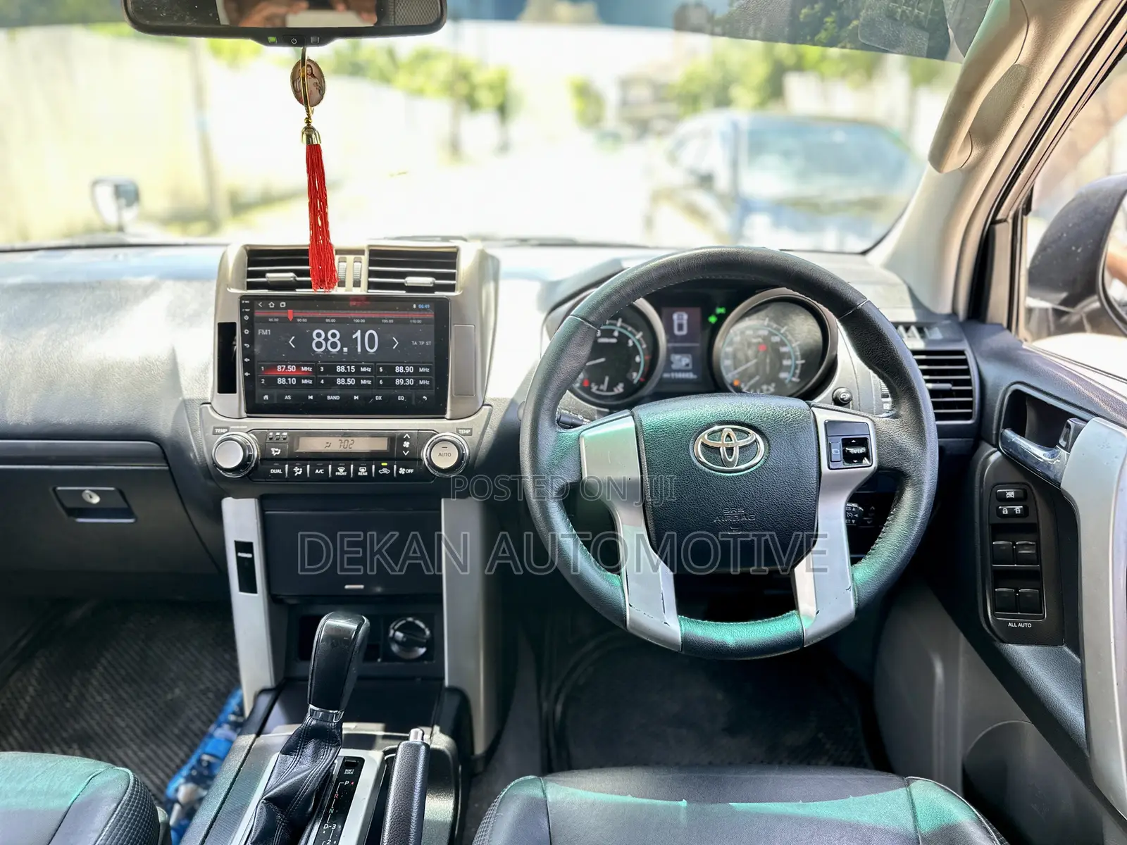 Toyota Vanguard 2011 Black