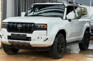 Toyota Land Cruiser Prado 2024 White