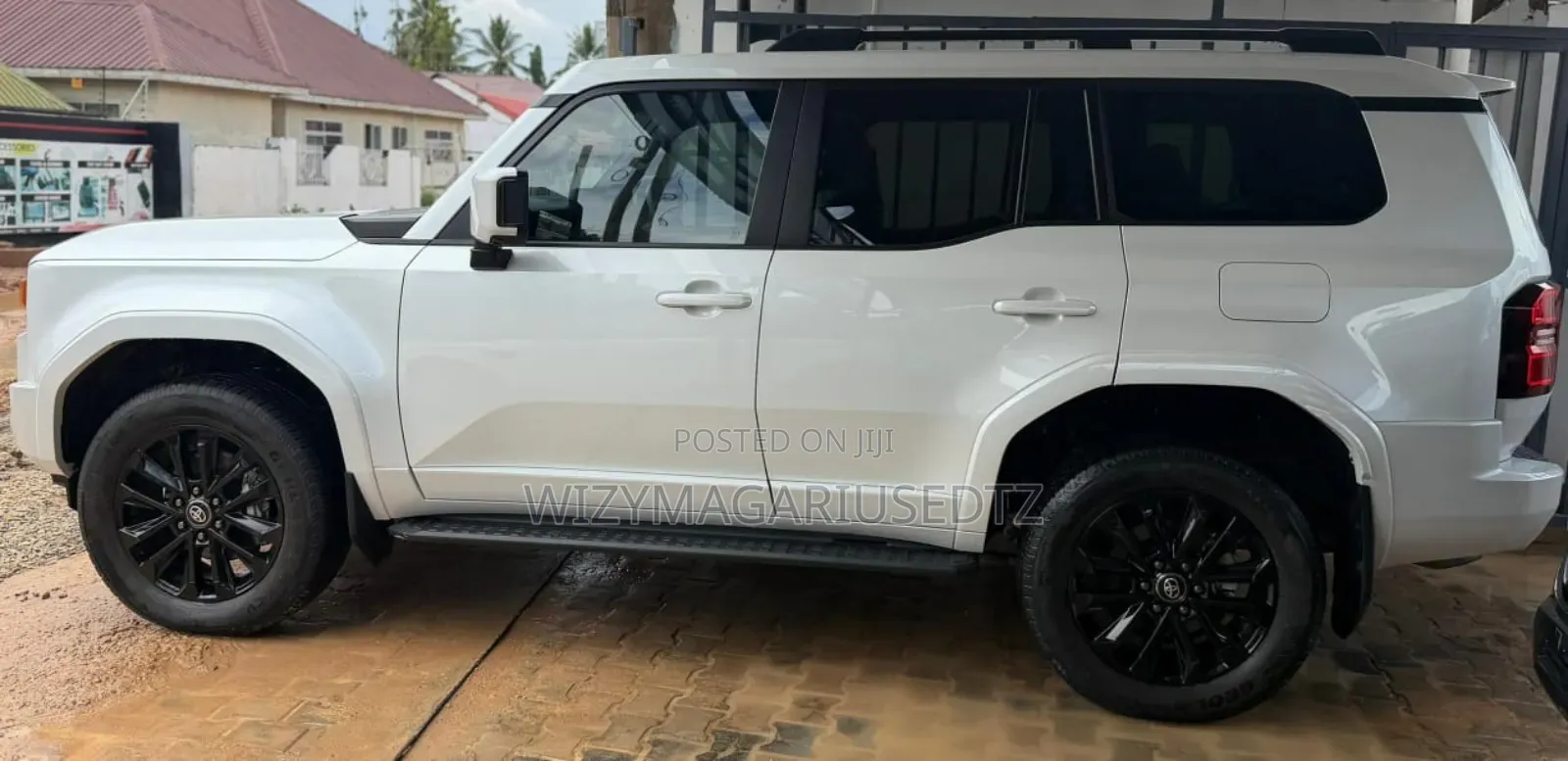 New Toyota Land Cruiser Prado 2.8 2024 White