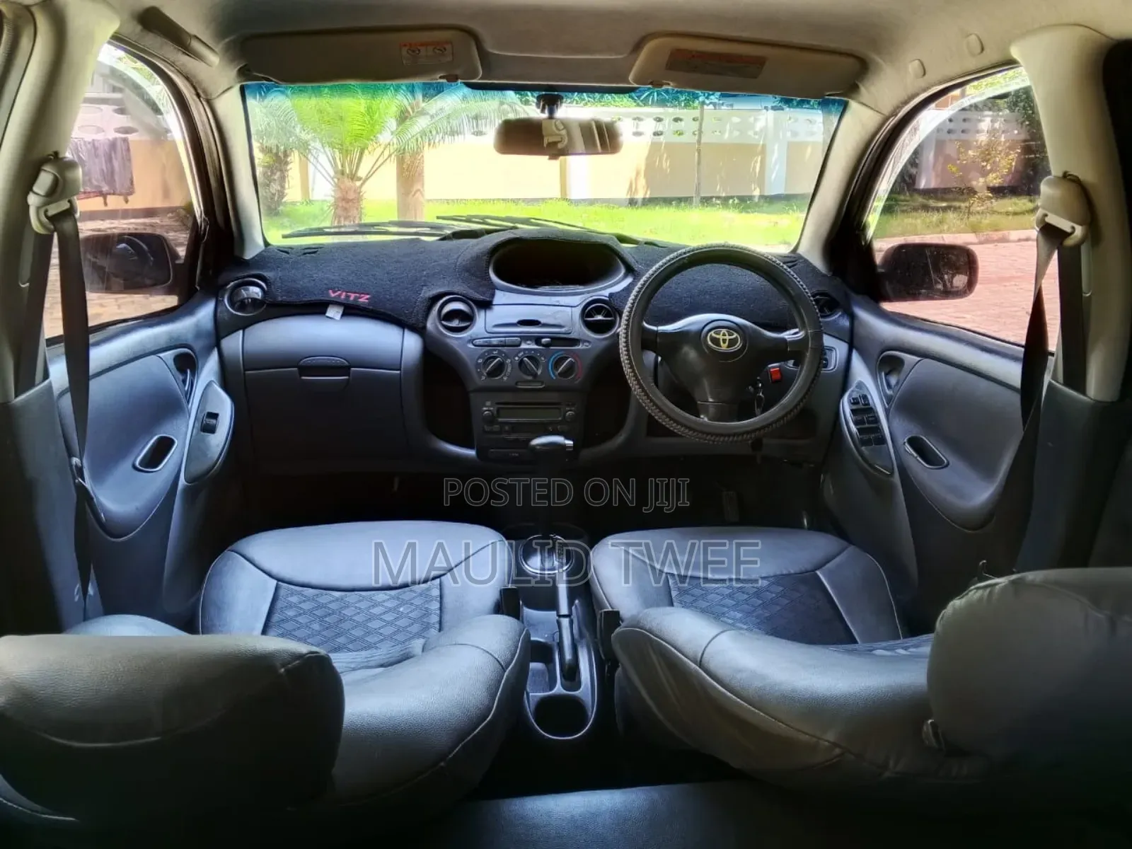Toyota Vitz 2003 Silver