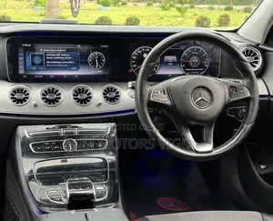 Mercedes-Benz E200 2017 Silver