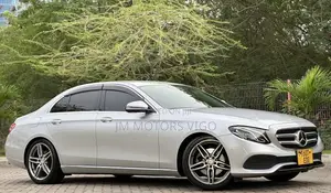 Mercedes-Benz E200 2017 Silver