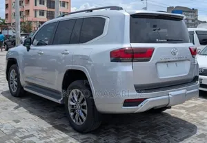 New Toyota Land Cruiser 2024 Silver