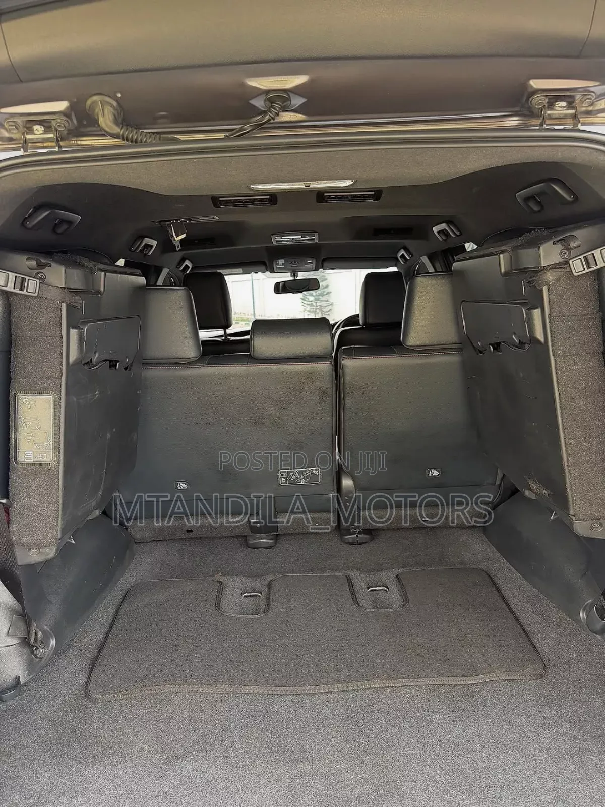 Toyota Fortuner 2.7 AWD 2023 Gray
