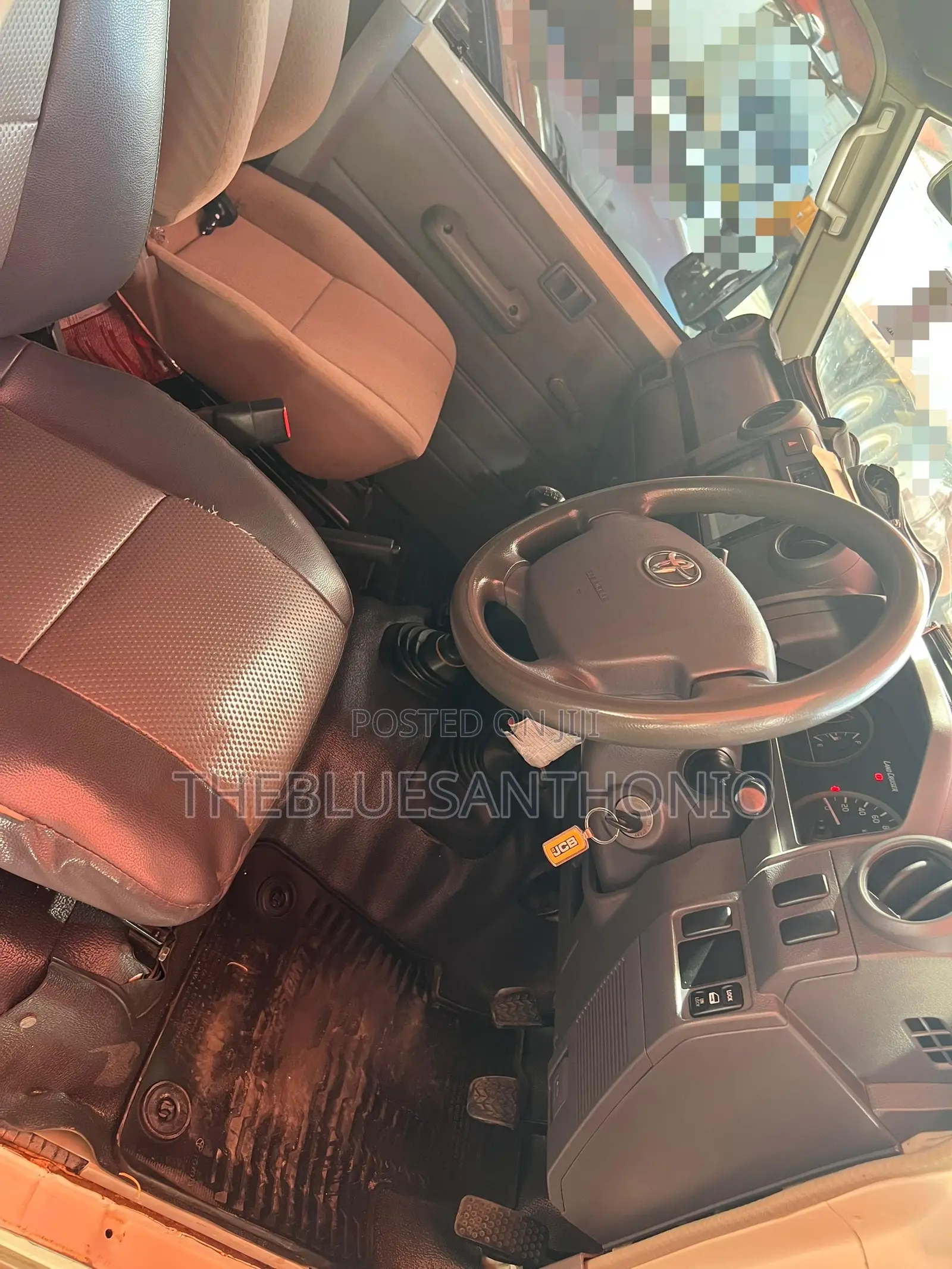 Toyota Land Cruiser 2016 White