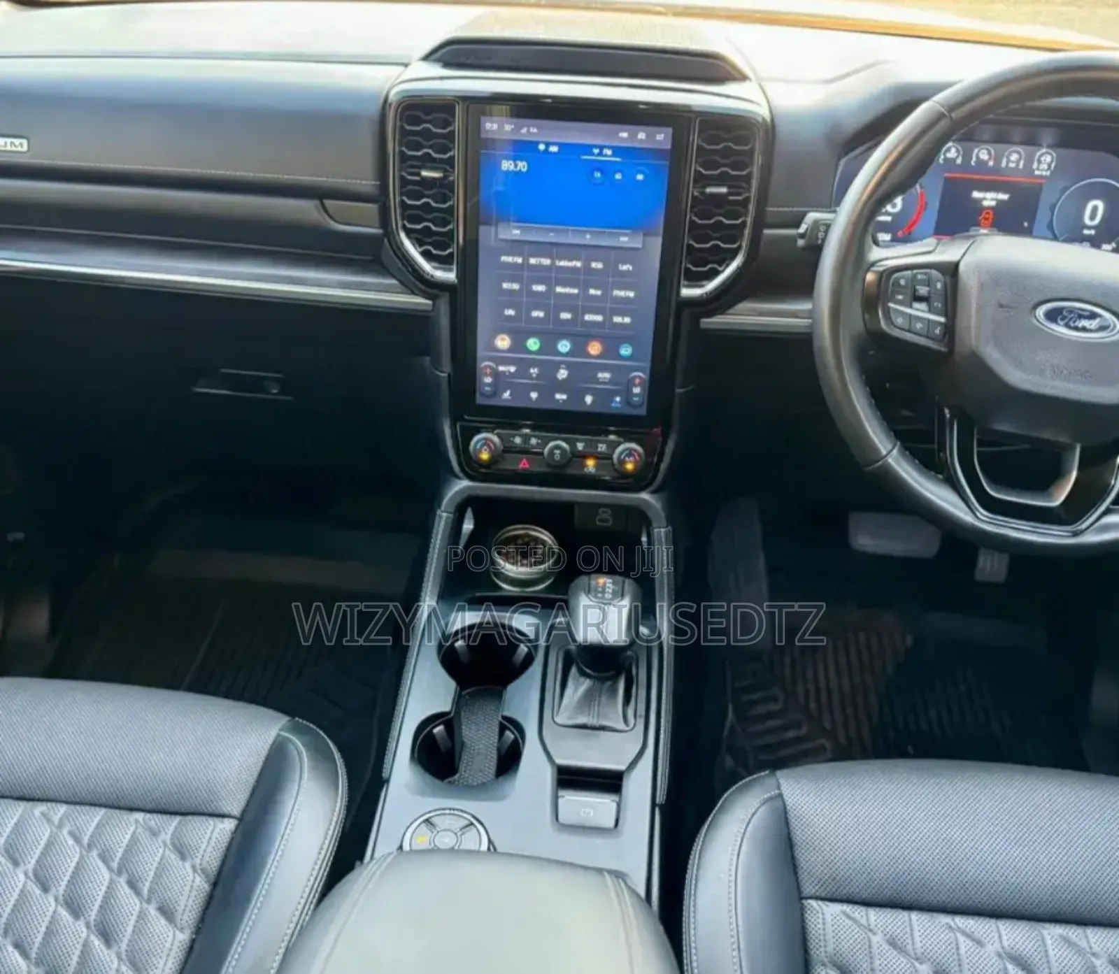 Ford Everest 2024 Brown