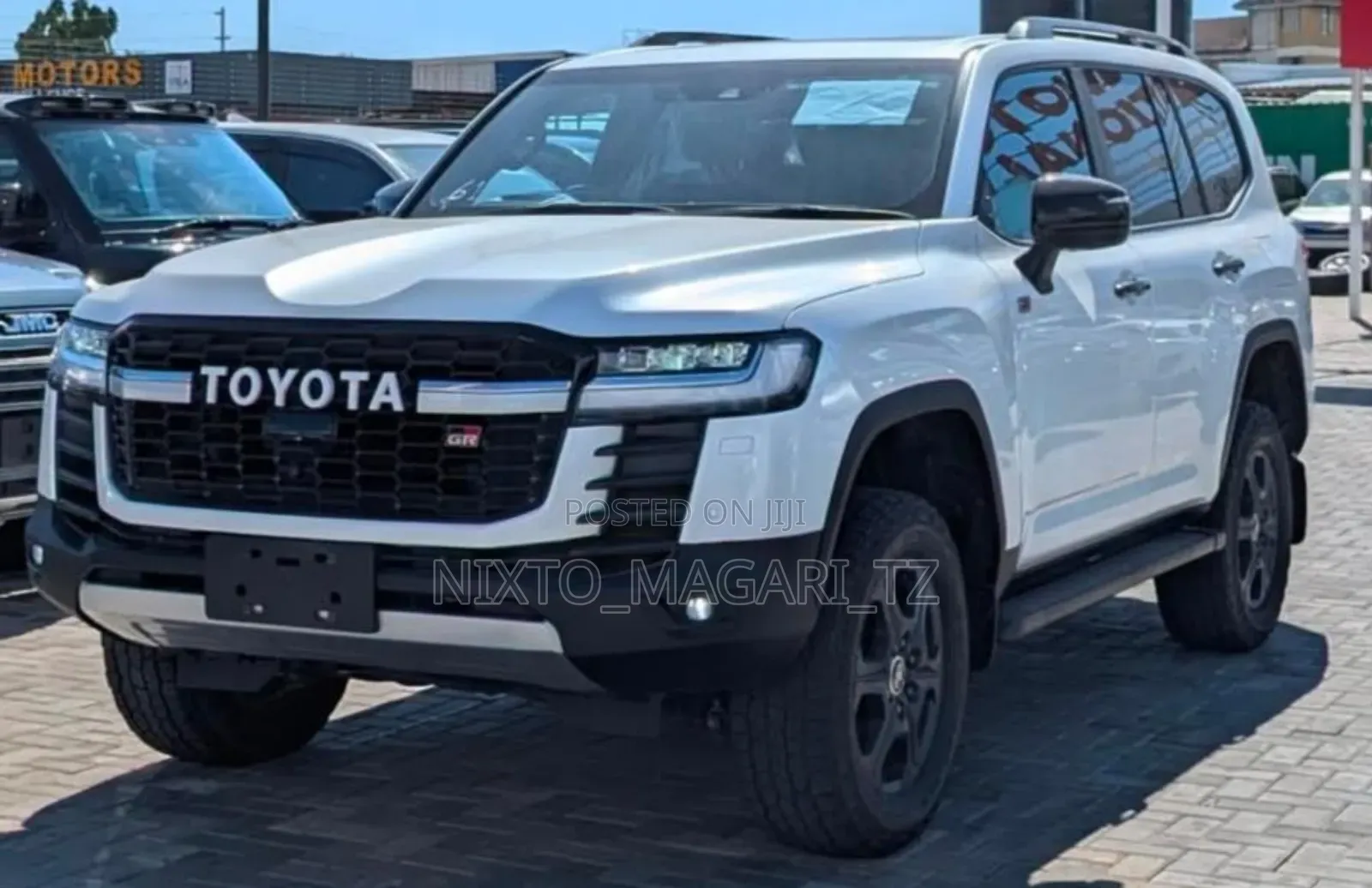 New Toyota Land Cruiser LC300 2024 White
