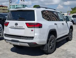 New Toyota Land Cruiser LC300 2024 White